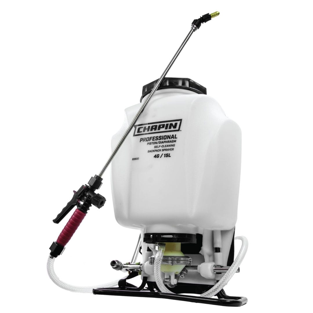 Backpack livestock veterinary sprayer