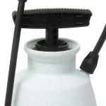 Chapin 10000 ½ Gallon Lawn and Garden Hand Pump Sprayer pump handle