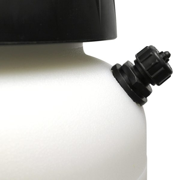 Chapin 26031XP 3 Gallon ProSeries™ XP Sprayer Product Manual pressure relief valve
