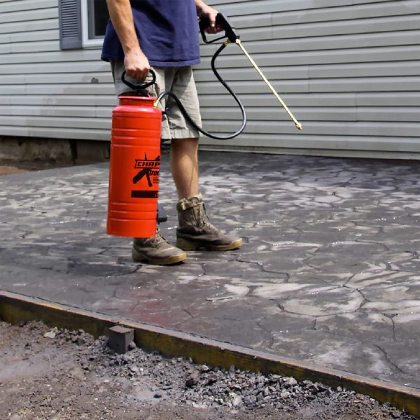Chapin Xtreme concrete sprayer spraying decorative concrete