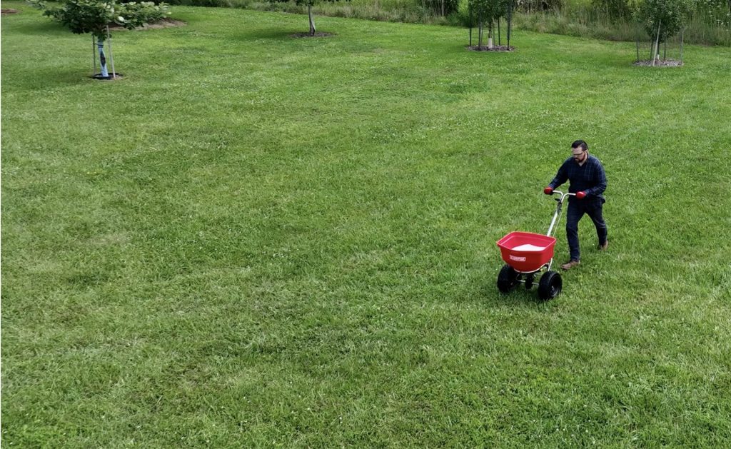 Chapin Landscape Professional Spreaders