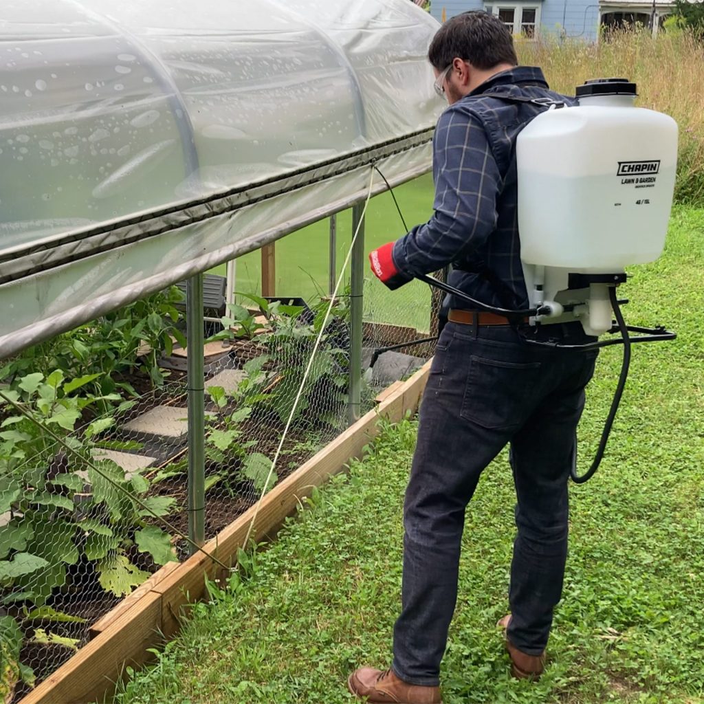 Chapin 60114 backpack sprayer spraying vegetables