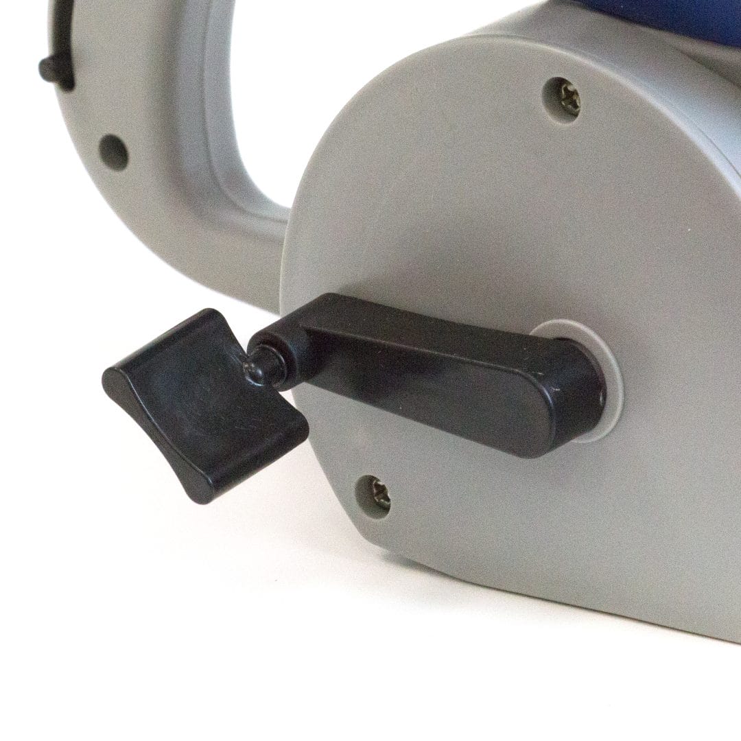 8705a_detail-hand-crank Chapin 8705A 3 Liter hand crank ice melt & salt spreader hand crank