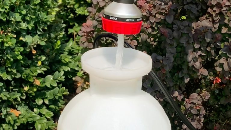 3 Simple Steps to Cleaning a Pump Sprayer